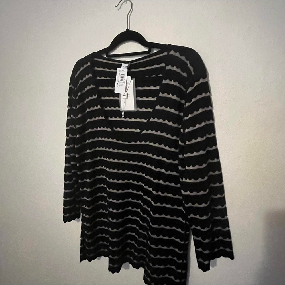 Armani Collection Women’s black long sleeve shirt Seize L  (New)